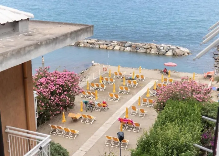 Lejlighed 25trilocale Vista Mare E Amazzonia Style